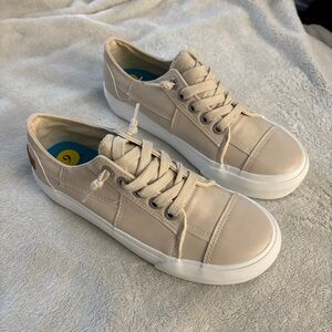 Blowfish Beige Faux Leather Casual Sneakers